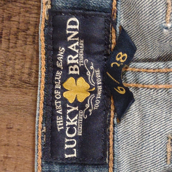 Lucky Brand Lola Boot cut Jeans (size 6) - Picture 2 of 7